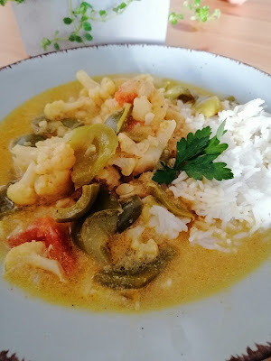 Warzywne curry z kokosową nutą